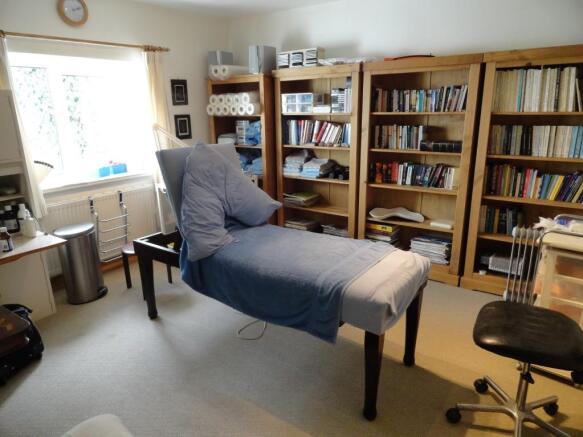 Photo 10