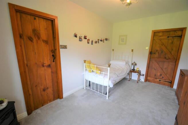 Fourth bedroom