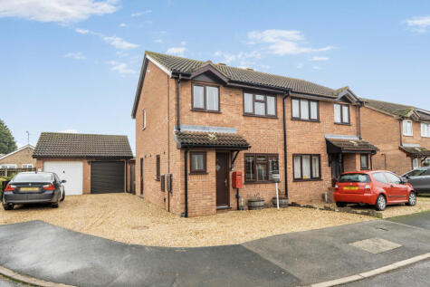 Chaplins Close, Coates, Whittlesey, Peterborough