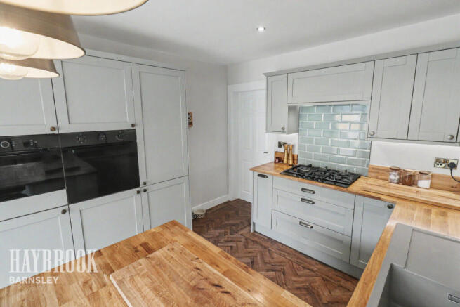 3 bed Detached for sale Image 8