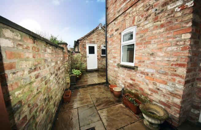2 bed Detached to rent Image 8