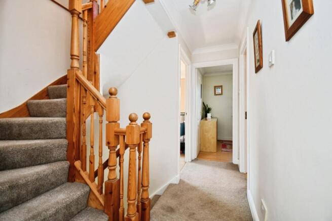 5 bed Detached for sale Image 10