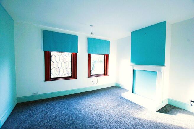 Bedroom 1 (Double)