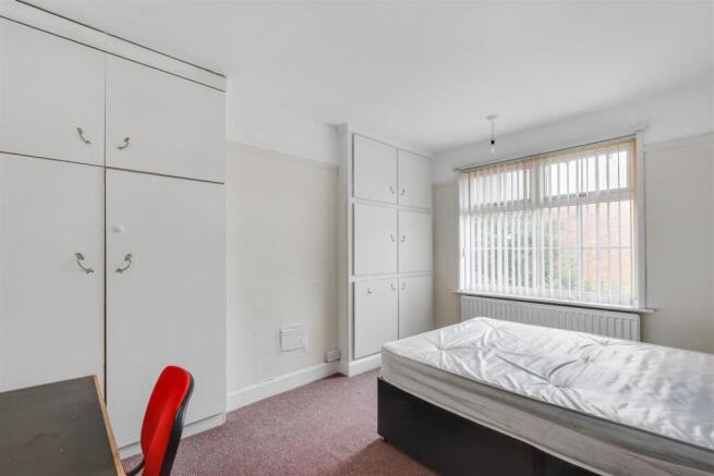 Bedroom 1.jpeg