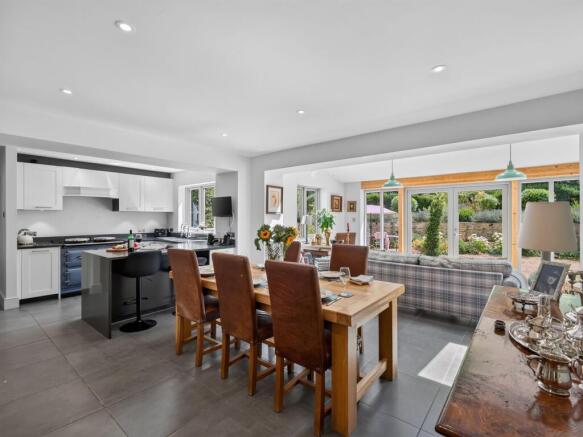 Kitchen/Family room