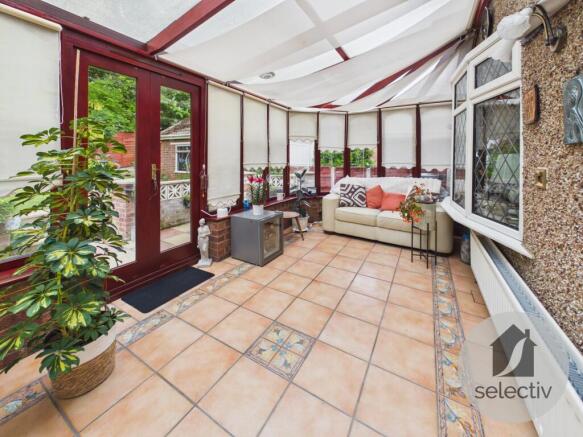 4 bed Detached for sale Image 7