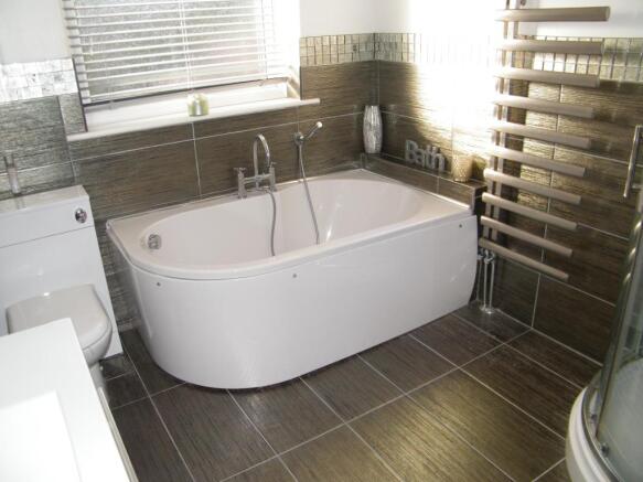 Ensuite bathroom