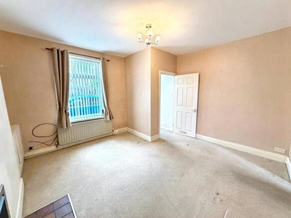 2 bed Terraced for sale Image 4