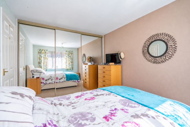 2 bed Bungalow for sale Image 10
