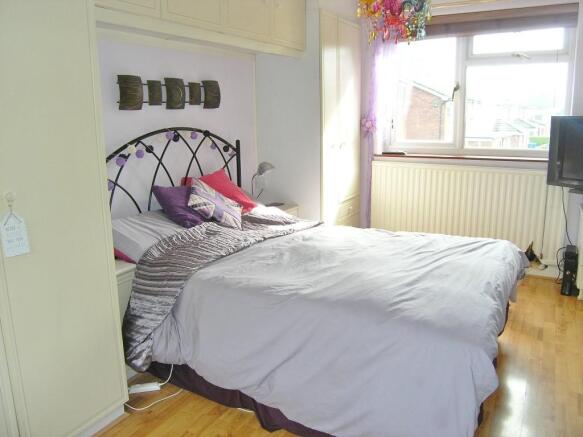 Bedroom 1 - 2
