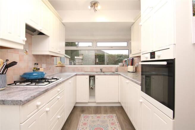 Winston Avenue, Cross Hills, BD20 photo 4