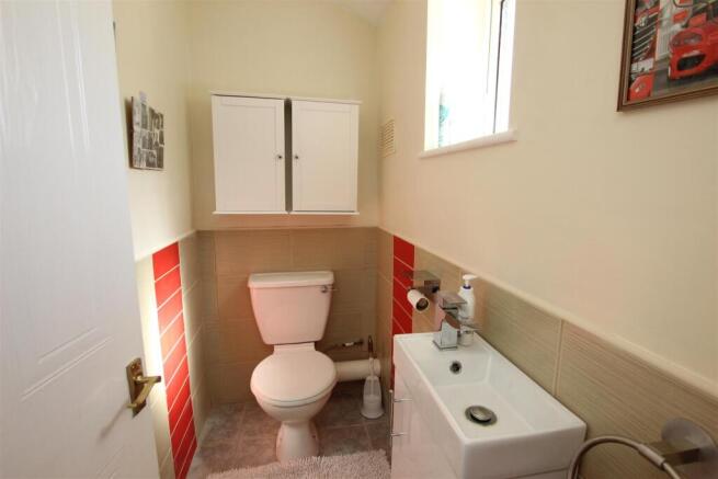 4 bed Terraced for sale Image 7