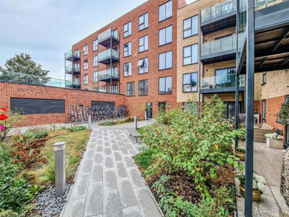 communal gardens_.jpg