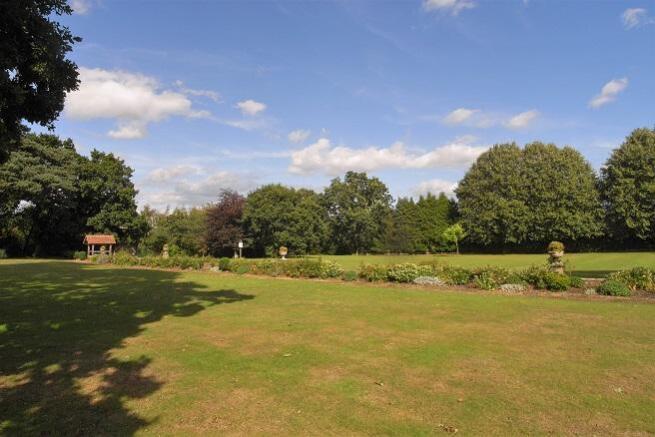 5 acre parkland