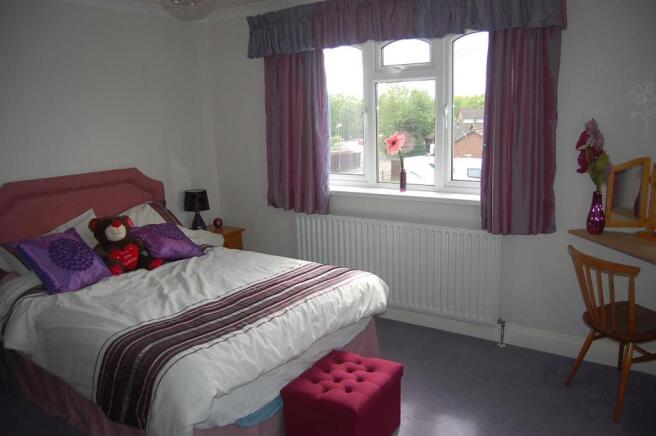 Bedroom 3: