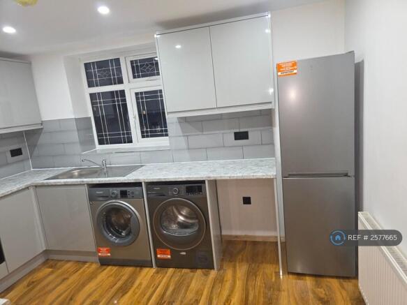 Kitchen 4 