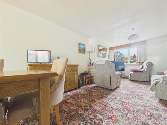 CAM01407G0-PR0127-STILL008.jpg