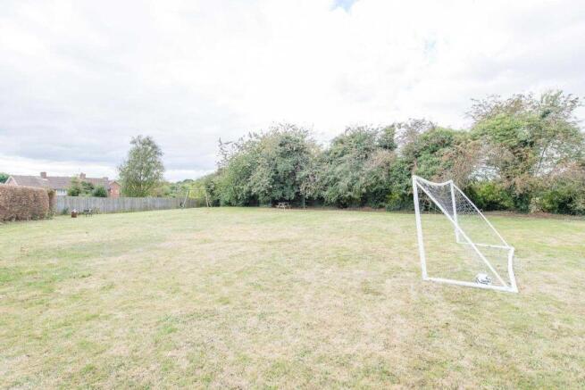 Heath Road, Langley, Maidstone, Kent, ME17 3JX-18