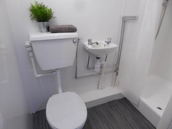 1 bed Flat to rent Image 6