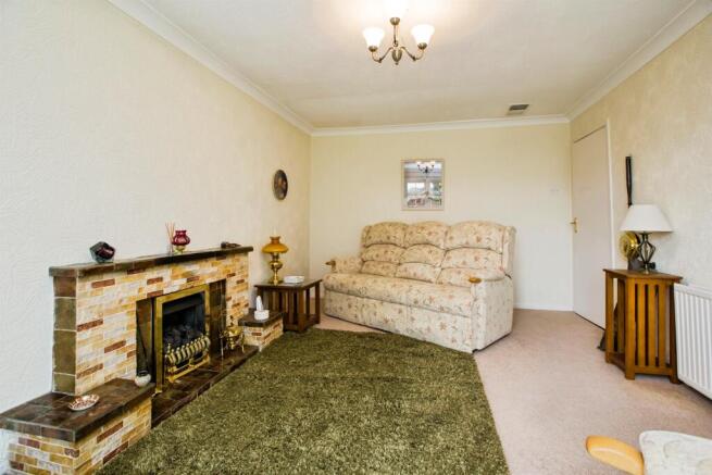 2 bed Detached Bungalow for sale Image 11