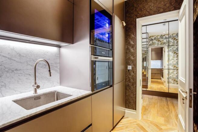 Flat 4, 12 Lennox Gardens London  (19).jpg