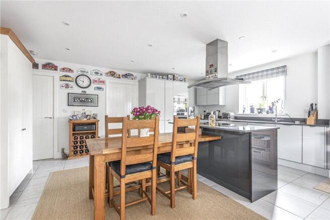 Kitchen/Breakfast Rm