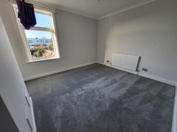 2 bed Terraced to rent Image 11