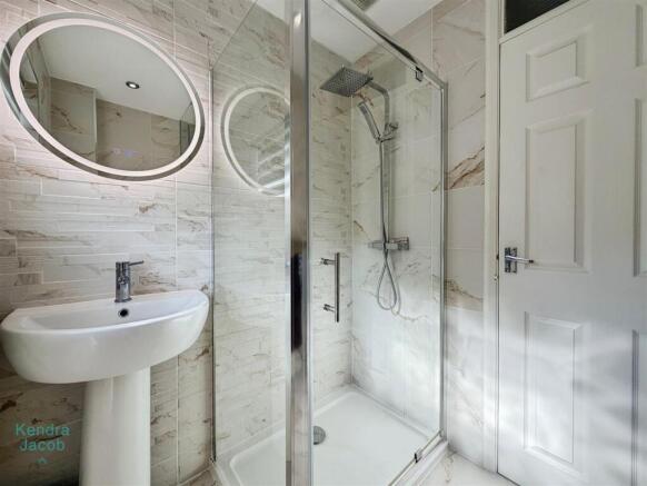 2 bed Terraced for sale Image 12