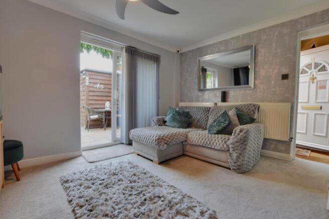 Rowan Drive, Heybridge photo 4