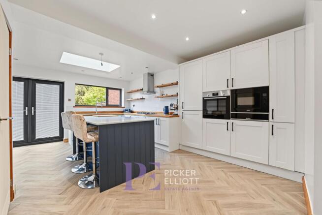 Tudor Road, Hinckley, LE10 photo 4
