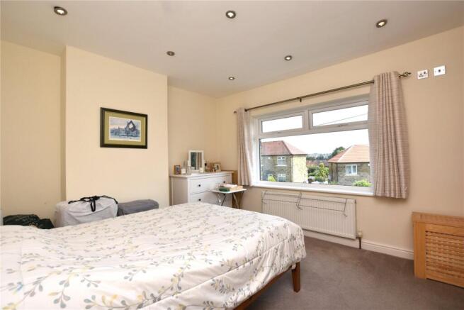 3 bed Semi-Detached for sale Image 7