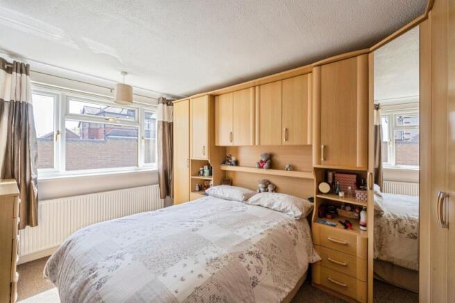 3 bed Detached Bungalow for sale Image 11