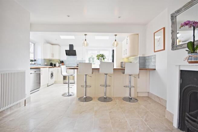 kitchen3e.JPG