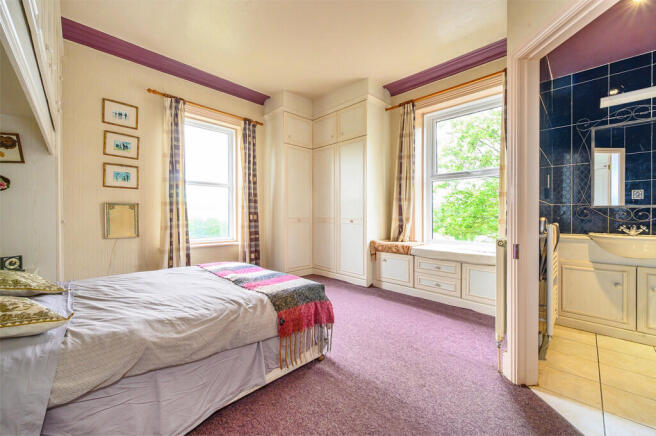 4 bed End of Terrace for sale Image 11