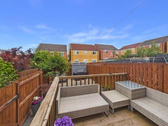 3 bed Town House for sale Image 4