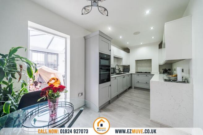 3 bed Semi-Detached for sale Image 4