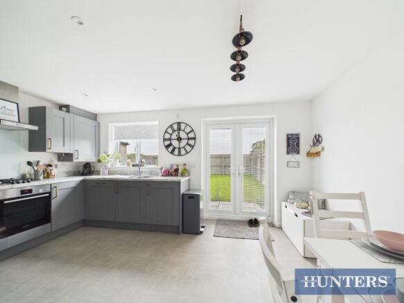 3 bed Semi-Detached for sale Image 4