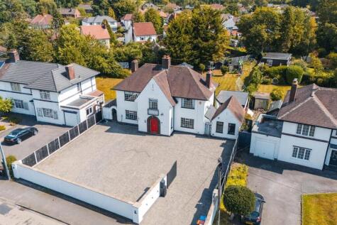 Chester Road, Childer Thornton, Cheshire, CH66