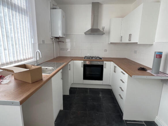 2 bed Detached to rent Image 6