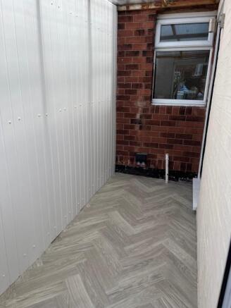 2 bed House to rent Image 8