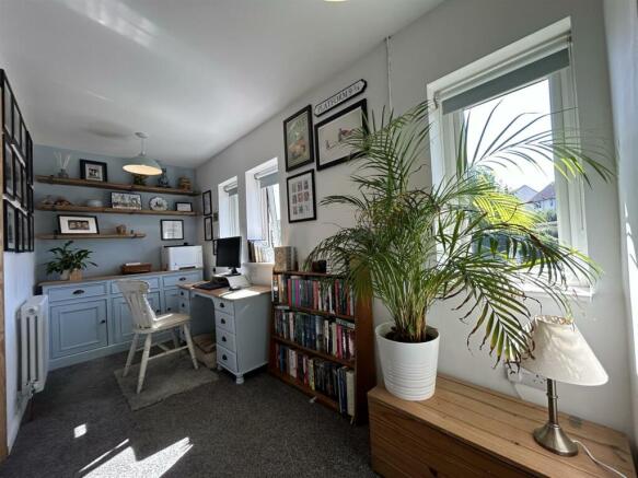 Landing/Office Area