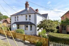 Woodside, Victoria Road, Freshwater PO40 9PX