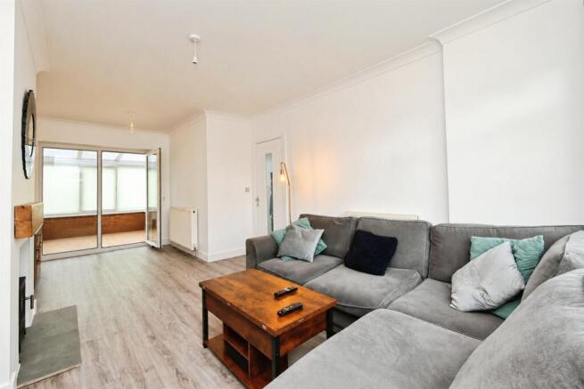 2 bed Semi-Detached Bungalow for sale Image 6