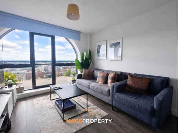 Living Room / Kitchen