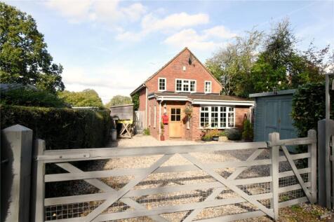 Newnham Road, Newnham, Hook, Hampshire, RG27