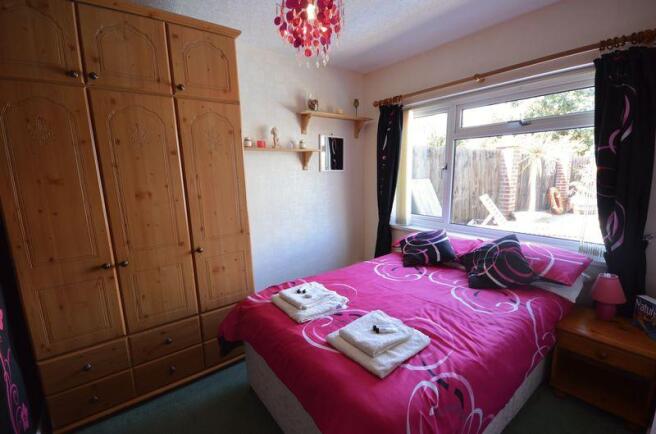 BEDROOM 2