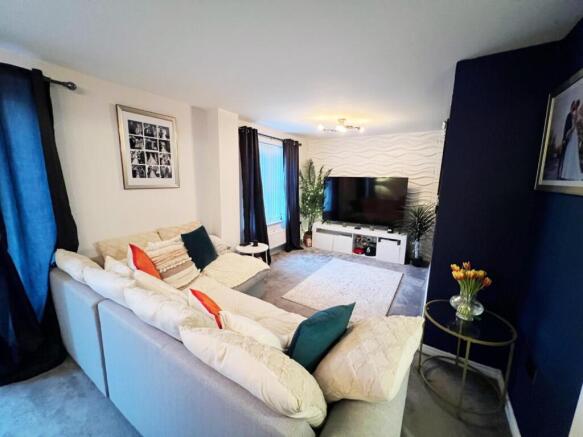 Lounge / Dining room