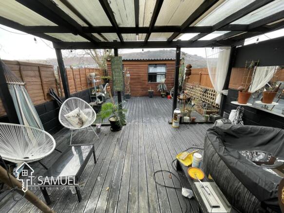 Rear garden 1.JPG