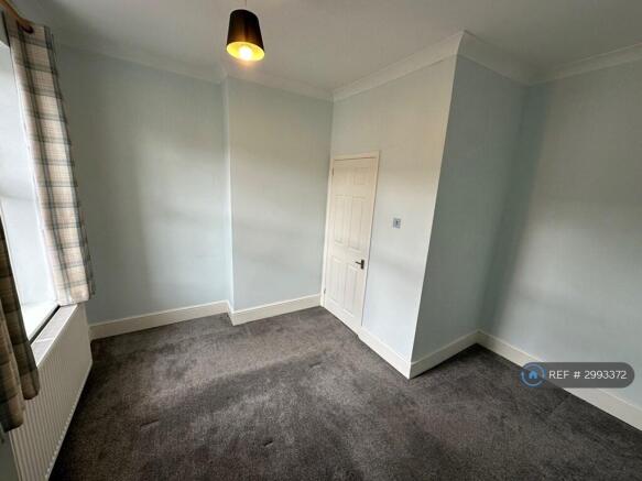2 bed Terraced to rent Image 8