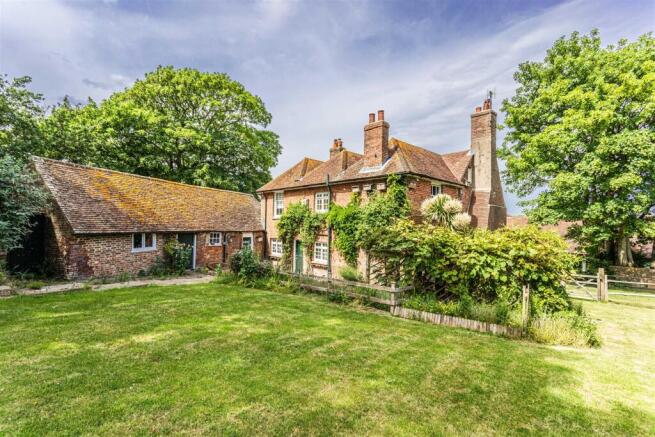 Bo Peep Farmhouse Ext25.jpg